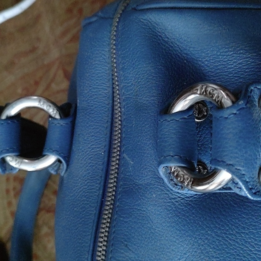 MCM papillon blue pebbled leather bag. 01709 MSRP$999 EUC - Picture 5 of 16